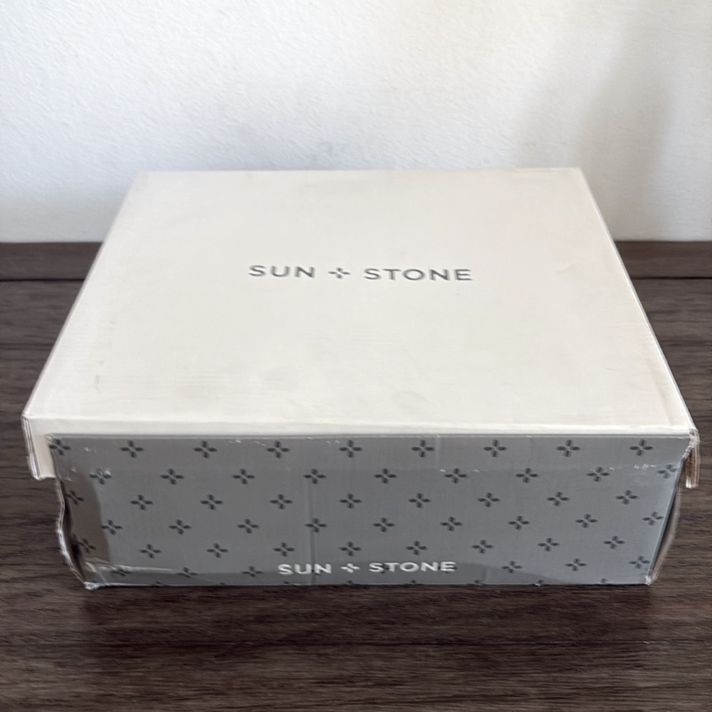 NIB [Sun + Stone] Ruthee Lug Faux Leather Round Toe Low Ankle Boots Women’s 10 - Picture 10 of 12